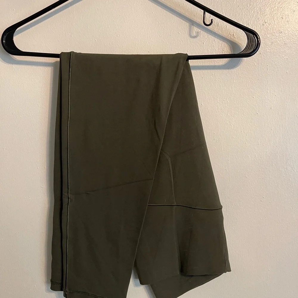 Aerie NWOT size large Olive Green Leggings - Picture 2 of 4